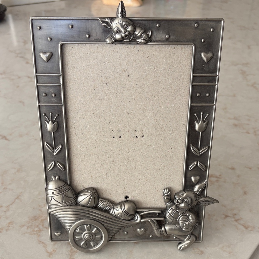 5x7 Easter Silver Photo Frame with 3D Bunny Accents - no glass